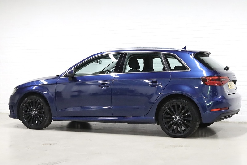 Audi A3 TFSI e-tron - U2721
