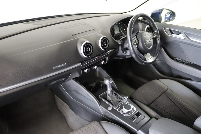 Audi A3 TFSI e-tron - U2721