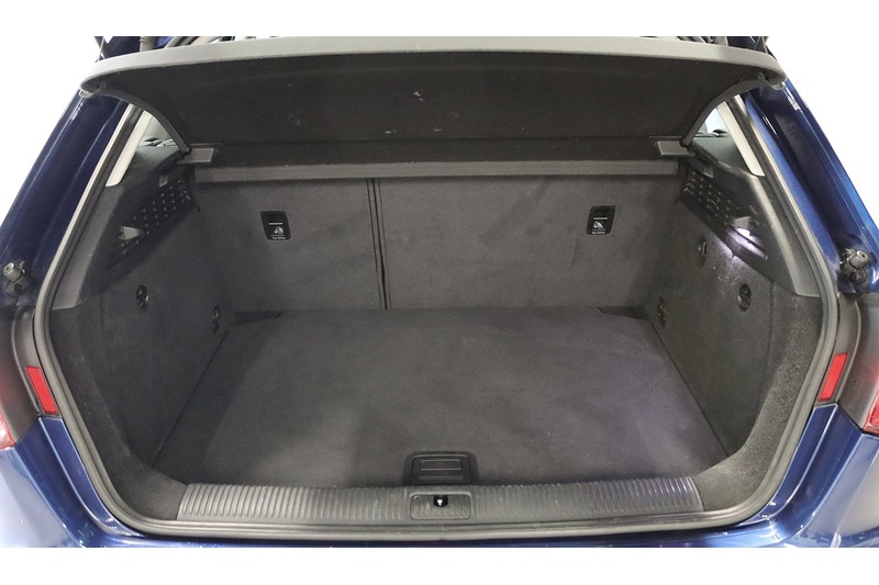 Audi A3 TFSI e-tron - U2721