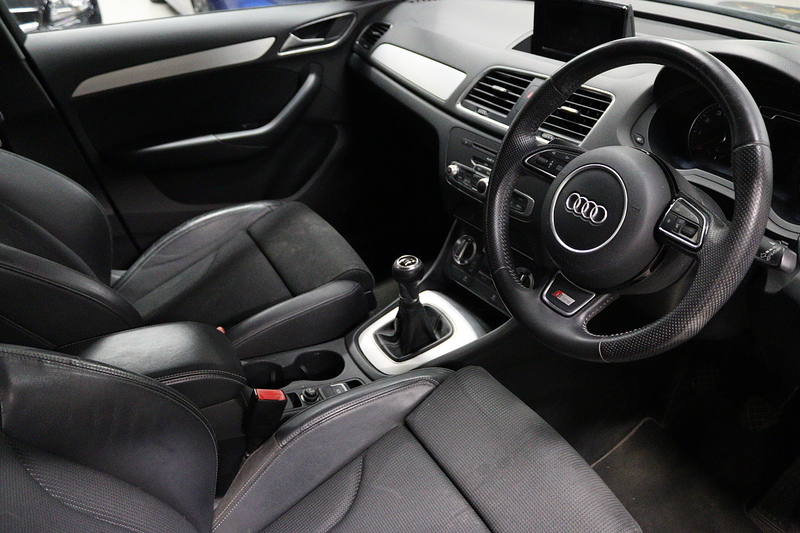 Audi Q3 TFSI S line - U2723