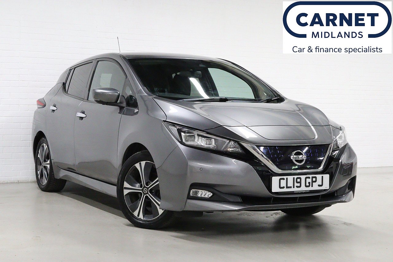 2019 NISSAN LEAF