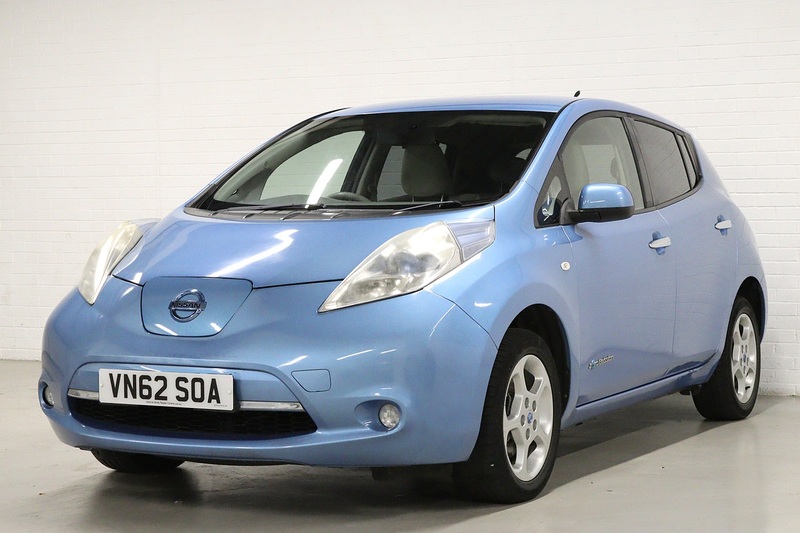 Nissan Leaf  - U2727