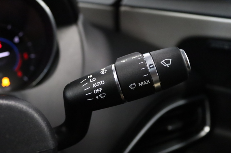 Jaguar XE d Portfolio - U2732