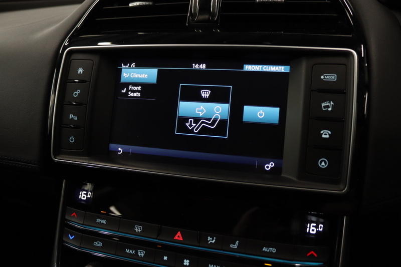 Jaguar XE d Portfolio - U2732