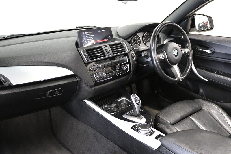 BMW 2 Series M235i - U2733
