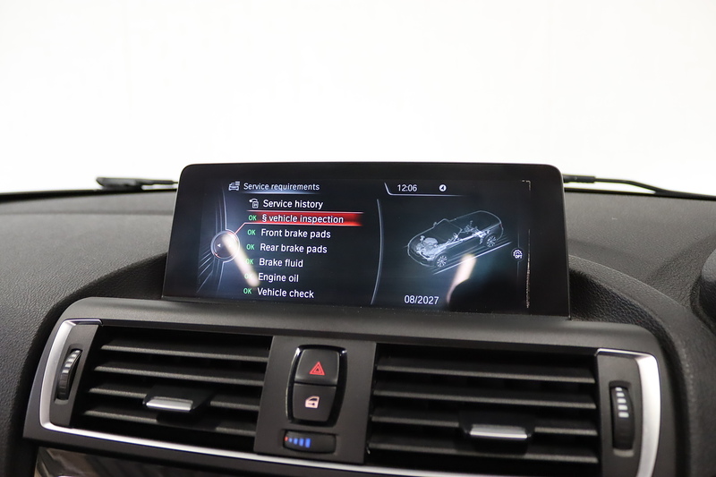 BMW 2 Series M235i - U2733