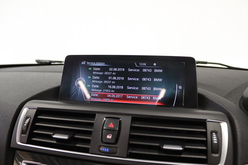 BMW 2 Series M235i - U2733
