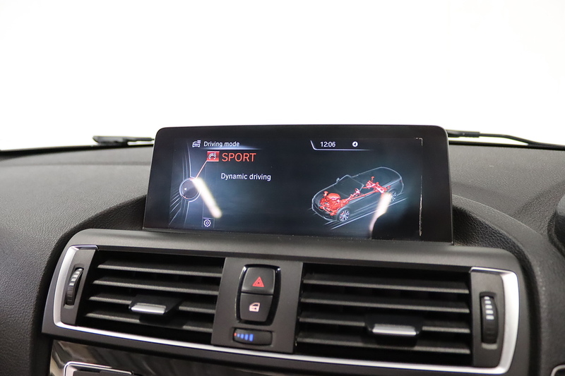 BMW 2 Series M235i - U2733