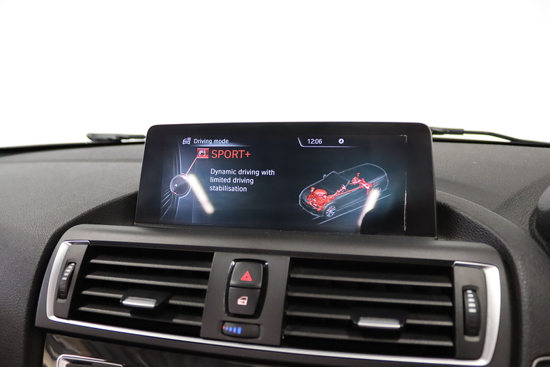 BMW 2 Series M235i - U2733