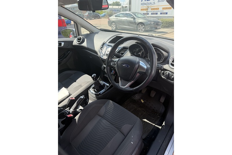 Ford Fiesta Zetec - U2734