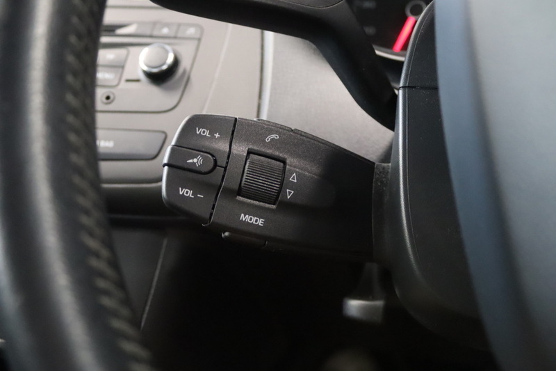 SEAT Ibiza TSI I TECH - U2736