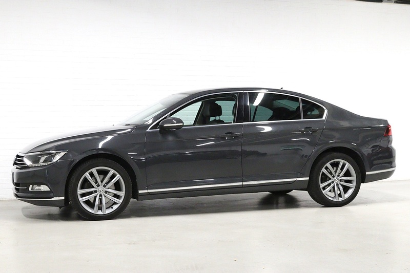 Volkswagen Passat TDI GT - U2754