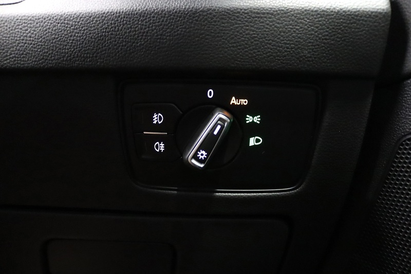 Volkswagen Passat TDI GT - U2754