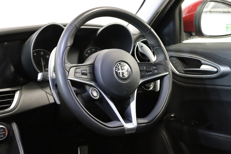 Alfa Romeo Giulia T Veloce - U2762