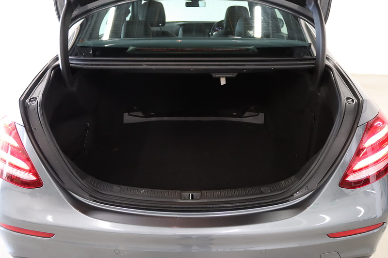 Mercedes-Benz E Class E220d AMG Line - U2769