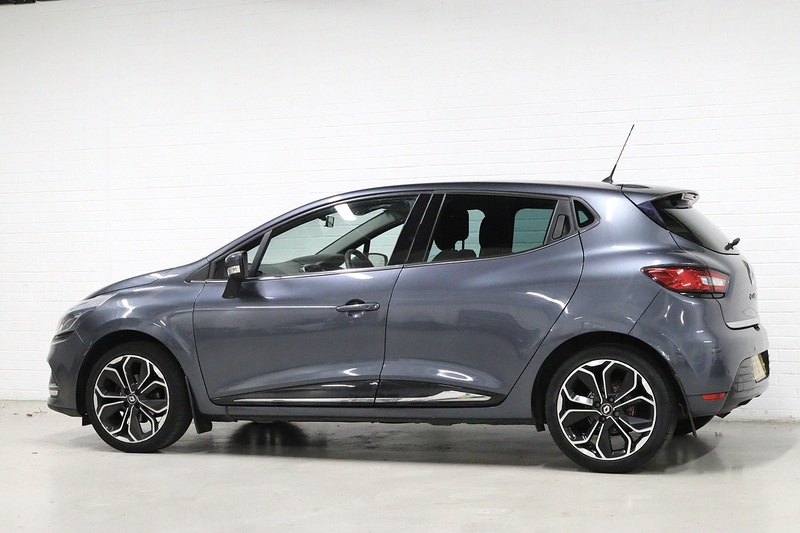 Renault Clio TCe Iconic - U2778