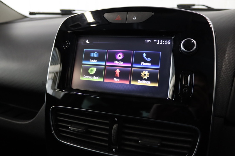 Renault Clio TCe Iconic - U2778