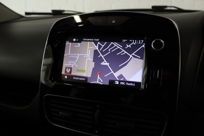 Renault Clio TCe Iconic - U2778