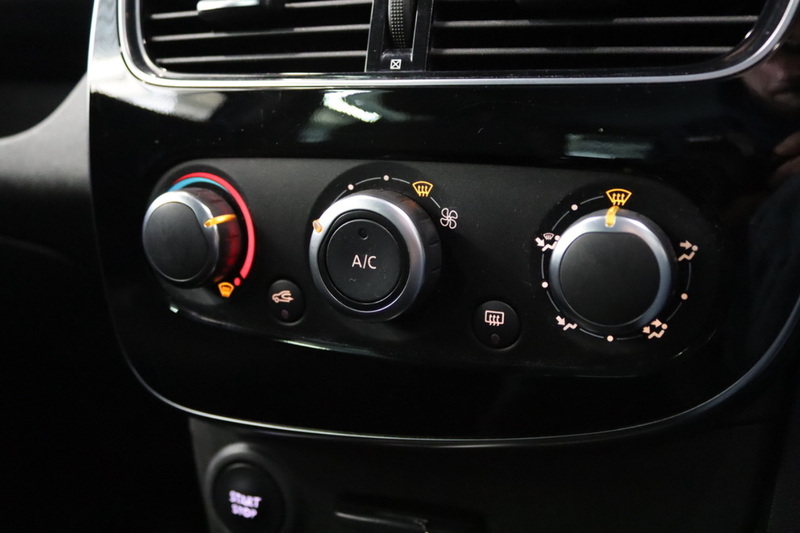 Renault Clio TCe Iconic - U2778