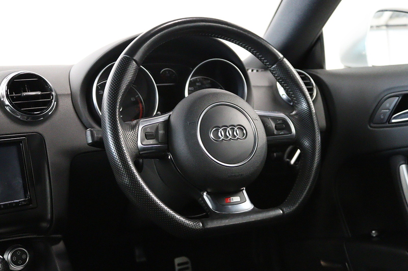Audi TT TFSI Black Edition - U2781