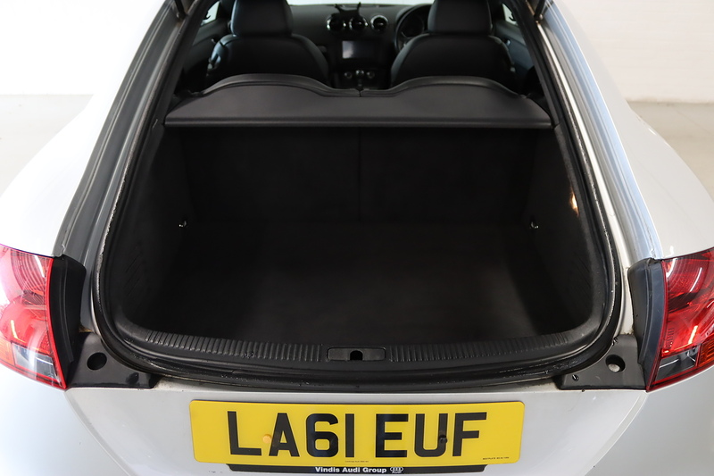 Audi TT TFSI Black Edition - U2781