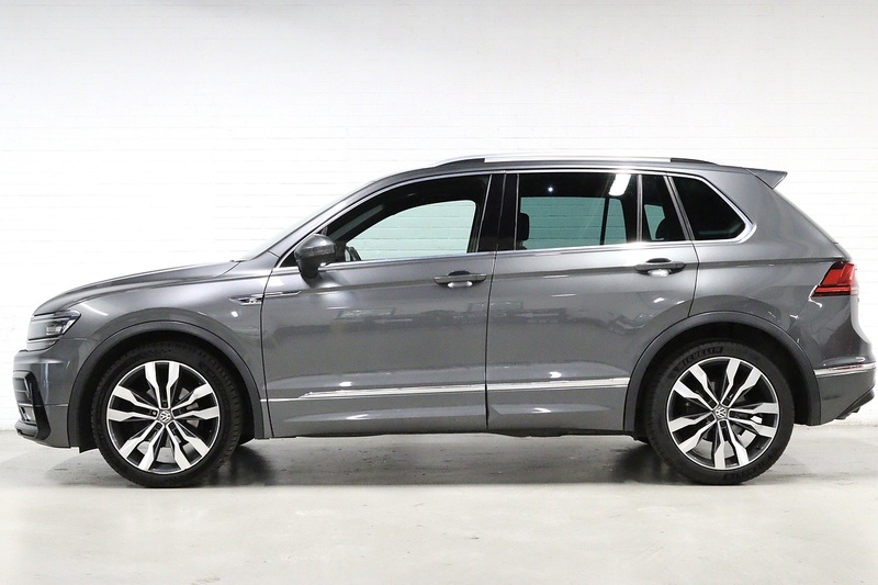 Volkswagen Tiguan TDI R-Line - U2782