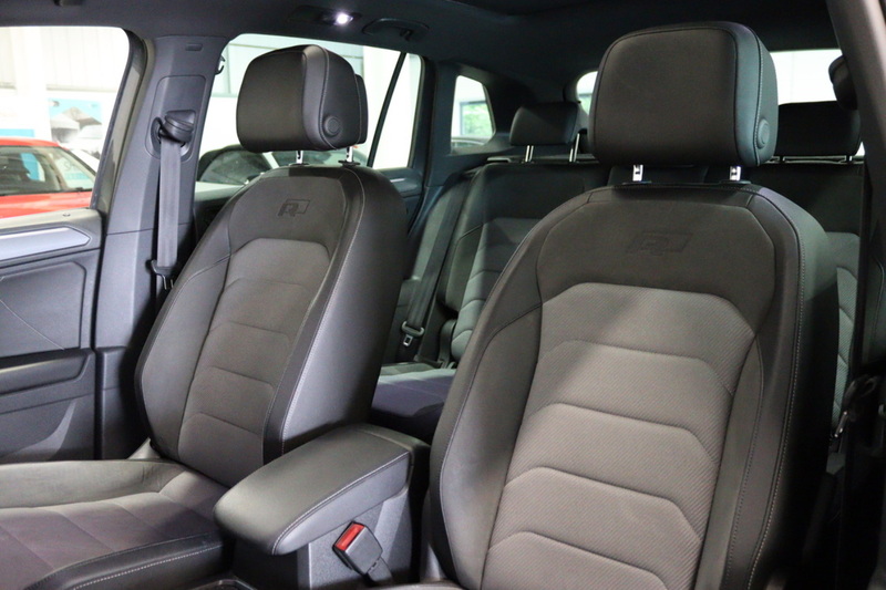 Volkswagen Tiguan TDI R-Line - U2782