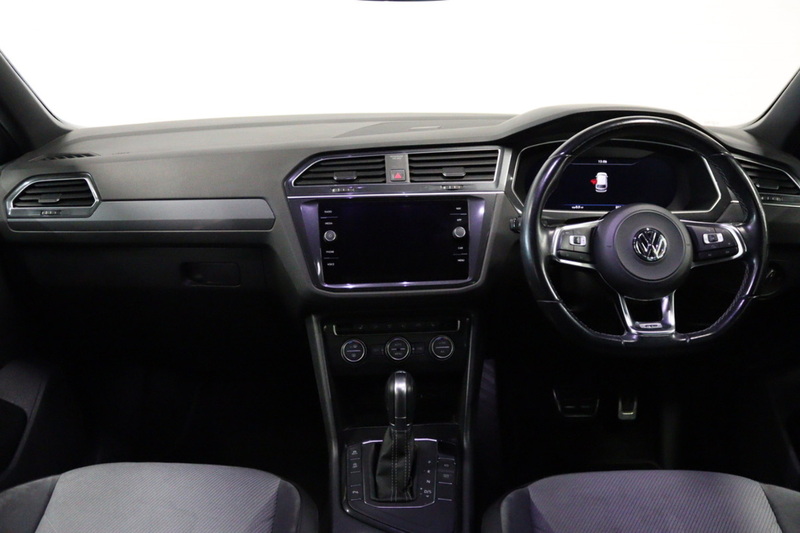 Volkswagen Tiguan TDI R-Line - U2782