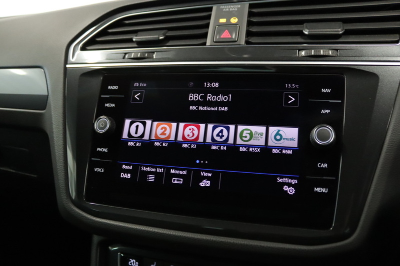 Volkswagen Tiguan TDI R-Line - U2782