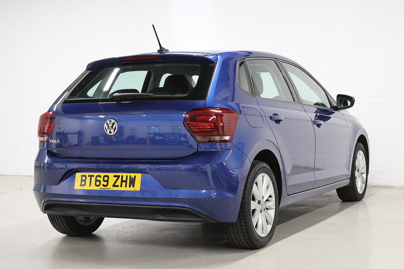 Volkswagen Polo TSI SEL - U2785