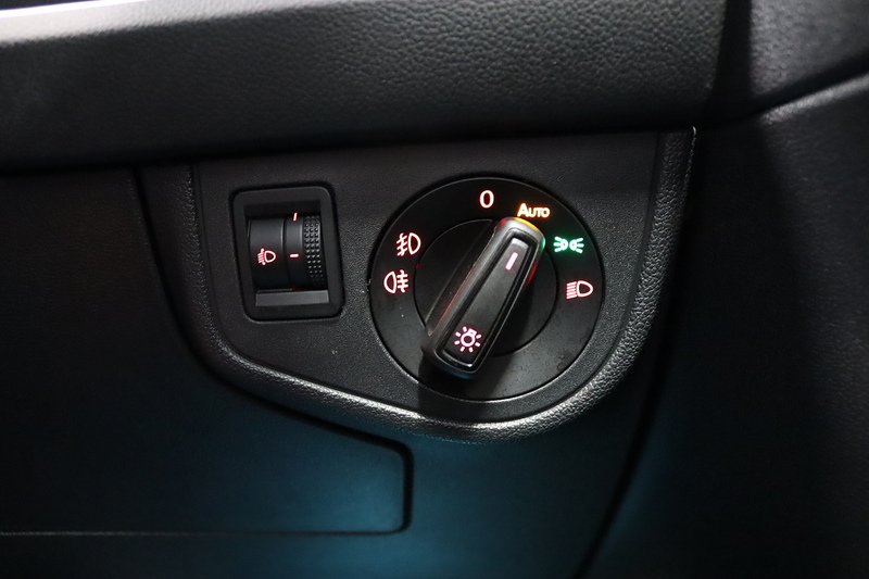 Volkswagen Polo TSI SEL - U2785