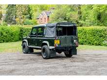 Land Rover Defender 110 County - U546