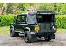 Land Rover Defender 110 County - U546