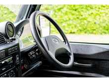 Land Rover Defender 110 County - U546