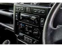 Land Rover Defender 110 County - U546