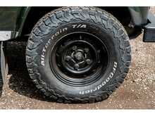 Land Rover Defender 110 County - U546