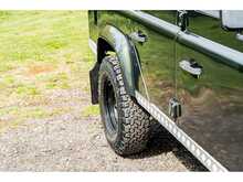 Land Rover Defender 110 County - U546