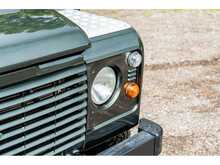 Land Rover Defender 110 County - U546