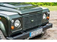 Land Rover Defender 110 County - U546