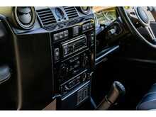 Land Rover Defender 90 TDCi XS - U575