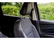 Ford Kuga TDCi EcoBlue Titanium Edition - U599