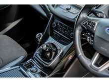 Ford Kuga TDCi EcoBlue Titanium Edition - U599