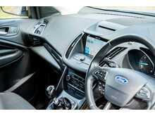 Ford Kuga TDCi EcoBlue Titanium Edition - U599