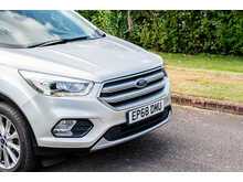 Ford Kuga TDCi EcoBlue Titanium Edition - U599