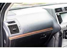 Toyota Land Cruiser D Invincible - U605