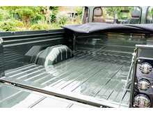 Land Rover Defender 110  - U613