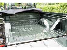 Land Rover Defender 110  - U613