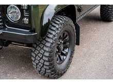 Land Rover Defender 110  - U613