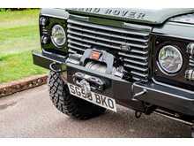 Land Rover Defender 110  - U613