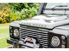 Land Rover Defender 110  - U613